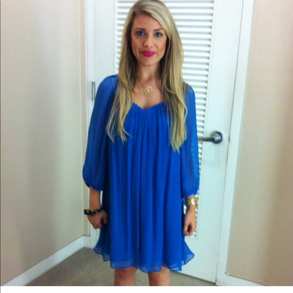 ✖️DVF from Saks cobalt blue flowy chiffon dress